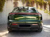 Usado Porsche Macan Turbo 469 kW (639 CV) 2024 Verde SUV