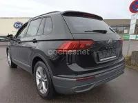 Käytetty VW Tiguan R-line 200 HP (147 kW) 2020 Musta Katumaasturi