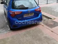 Usado Toyota Yaris Active 69 CV (50 kW) 2017 Azul Berlina