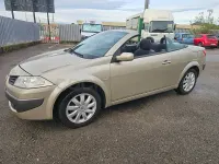 Usado Renault Mégane Cabriolet Dynamique 130 CV (95 kW) 2005 Beige Descapotable