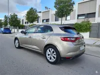 Usado Renault Mégane LIMITED 130 CV (95 kW) 2018 Beige Berlina