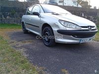 Usado Peugeot 206 70 CV (51 kW) 2003 Gris / plata Familiar