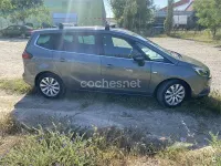 Usado Opel Zafira Selective 140 CV (102 kW) 2018 Marrón Monovolumen