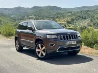 Usado Jeep Grand Cherokee Overland 250 CV (183 kW) 2013 Marrón SUV