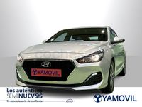 Usado Hyundai i30 120 CV (88 kW) 2021 Gris / plata Berlina