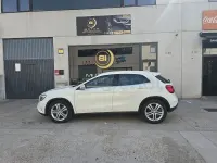 Usado Mercedes GLA200 Urban 136 CV (100 kW) 2015 Blanco SUV