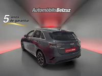 Usado Kia Ceed 101 HP (74 kW) 2025 Cinzento Citadino