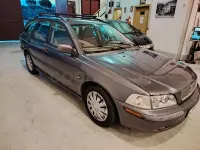 Usado Volvo V40 115 CV (84 kW) 2002 Azul Familiar