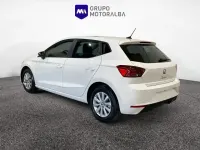 Usado Seat Ibiza Style Plus 110 CV (80 kW) 2022 Blanco Utilitario