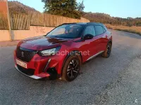 Usado Peugeot 2008 Allure 100 CV (73 kW) 2020 Rojo SUV