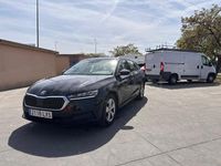 Usado Skoda Octavia Ambition 115 HP (84 kW) 2022 Preto Carrinha