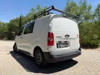Usado Citroën Jumpy Comfort 120 CV (88 kW) 2021 Blanco Monovolumen