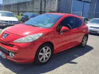 Usado Peugeot 207 Premium 120 CV (88 kW) 2008 Rojo Berlina