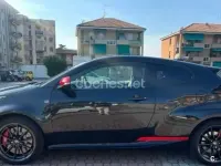 Usado Toyota Yaris Hybrid Sport 116 CV (85 kW) 2021 Negro Berlina