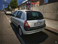 Usado Renault Clio II Authentique 65 CV (47 kW) 2003 Gris / plata Berlina