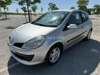 Usado Renault Clio II Privilege 100 CV (73 kW) 2006 Gris / plata Berlina