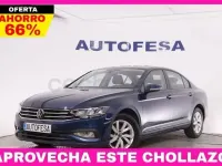 Usado VW Passat Business 122 CV (89 kW) 2020 Azul Berlina