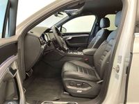 Usado VW Touareg R-line 286 CV (210 kW) 2022 Blanco SUV