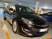 Usado Opel Astra Excellence 110 CV (80 kW) 2015 Marrón Familiar
