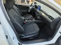Usado Ford Focus Titanium 125 CV (91 kW) 2022 Blanco Utilitario