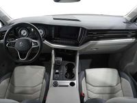 Usado VW Touareg Elegance 286 CV (210 kW) 2022 Plateado SUV