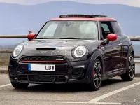 Usado Mini John Cooper Works 231 CV (169 kW) 2024 Negro Utilitario