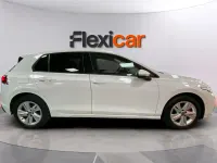 Usado VW Golf VIII 116 CV (85 kW) 2021 Blanco Berlina