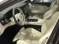 Usado Volvo V90 Ultra 350 CV (257 kW) 2025 Gris / plata Familiar