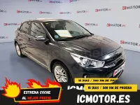 Usado Kia Rio GT-Line 100 CV (73 kW) 2019 Gris / plata Berlina