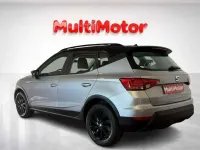 Usado Seat Arona Ecomotive 95 CV (69 kW) 2020 Gris SUV