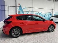 Usado Ford Focus ST-Line 125 CV (91 kW) 2024 Rojo Berlina