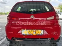 Usado Alfa Romeo 147 105 CV (77 kW) 2007 Rojo Utilitario