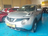 Usado Nissan Juke N-Connecta 113 CV (83 kW) 2019 Gris / plata SUV