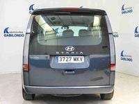 Usado Hyundai Staria 177 CV (130 kW) 2023 Gris Monovolumen