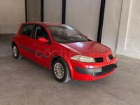 Usado Renault Mégane II Dynamique 100 CV (73 kW) 2003 Rojo Berlina