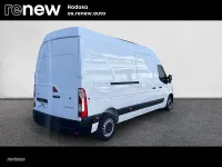 Usado Renault Master 130 CV (95 kW) 2023 Blanco Monovolumen