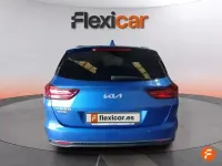 Usado Kia Ceed 120 CV (88 kW) 2022 Azul Utilitario