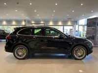 Usado Porsche Cayenne S E-Hybrid 416 CV (305 kW) 2015 Negro SUV
