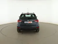 Usado Seat Arona Style 110 CV (80 kW) 2022 Gris SUV