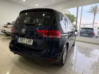 Begagnad VW Touran Advance 115 HK (84 kW) 2019 Blå Minibuss