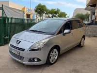 Usado Peugeot 5008 Sport 112 CV (82 kW) 2010 Azul Monovolumen