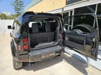 Usado Land Rover Defender HSE 400 CV (294 kW) 2022 Negro SUV