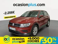 Usado VW Tiguan Edition 125 CV (91 kW) 2018 Rojo SUV