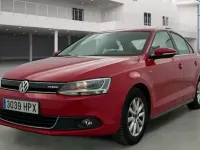 Usado VW Jetta 170 CV (125 kW) 2013 Rojo Berlina