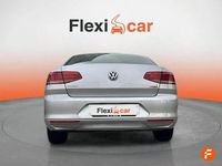 Usado VW Passat Advance 120 CV (88 kW) 2017 Gris Berlina