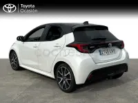 Usado Toyota Yaris Hybrid Plus 116 CV (85 kW) 2022 Blanco Berlina