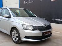 Usado Skoda Fabia Ambition 75 CV (55 kW) 2017 Gris / plata Berlina