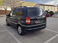 Usado Opel Zafira Elegance 100 CV (73 kW) 2001 Negro Monovolumen
