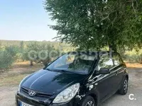 Usado Hyundai i20 Classic 78 CV (57 kW) 2010 Negro Utilitario