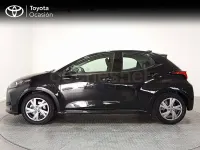 Usado Toyota Yaris Hybrid Active 116 CV (85 kW) 2025 Negro Berlina